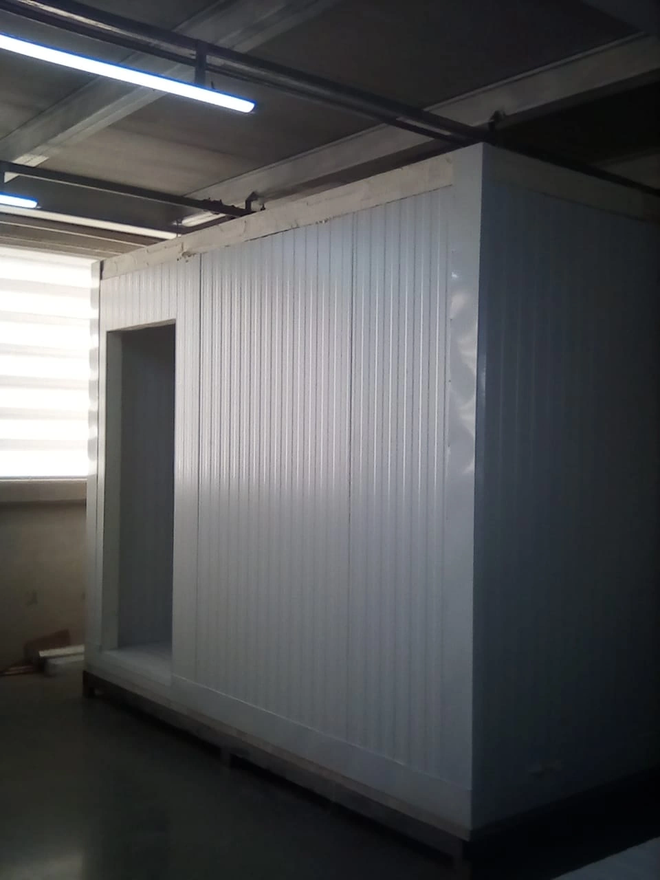 Câmara fria industrial - instalação externa