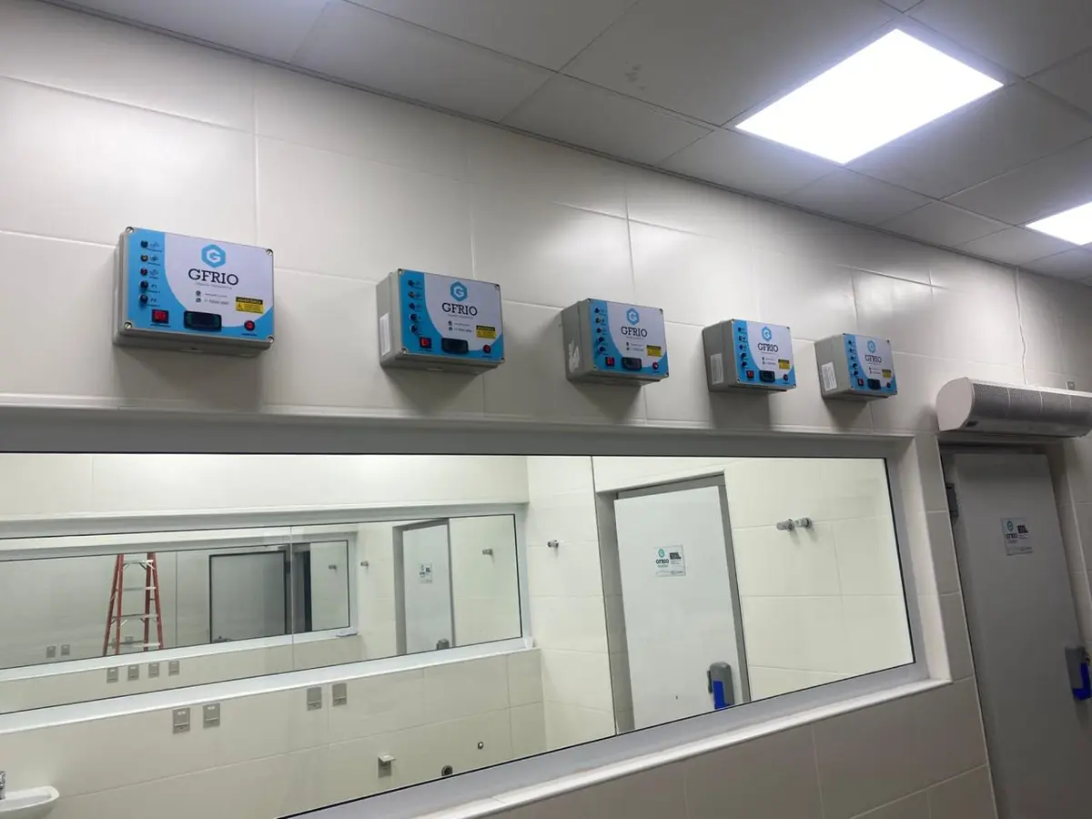 Montagem de câmara fria industrial