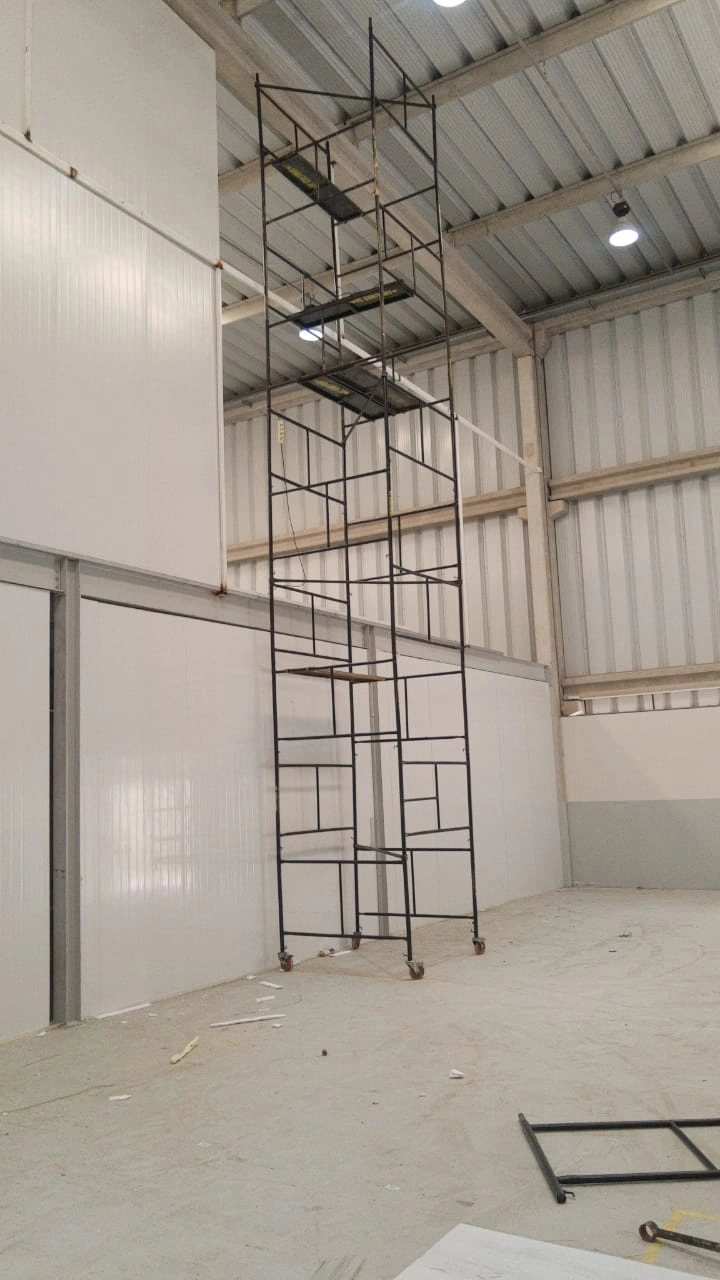 Montagem de câmara fria em mezanino